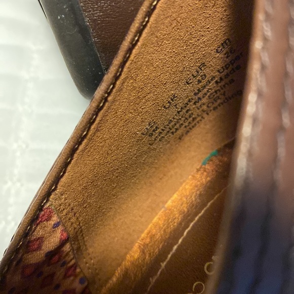 Sold! - Picture 4 of 4